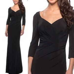 La Femme
3/4 Sleeve Long Jersey Dress with Sweetheart Neckline size 10 black